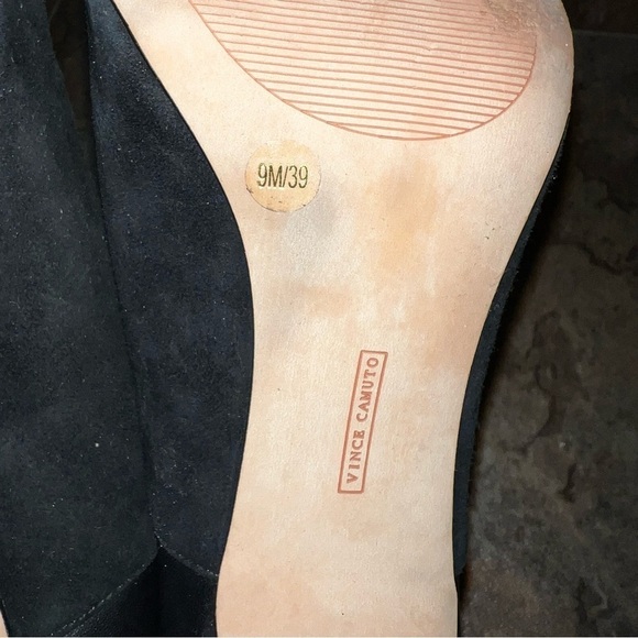 Womens Vince Camuto Vaniesha Black Suede Ankle Heeled Bootie Size 9M/39 - Picture 13 of 14